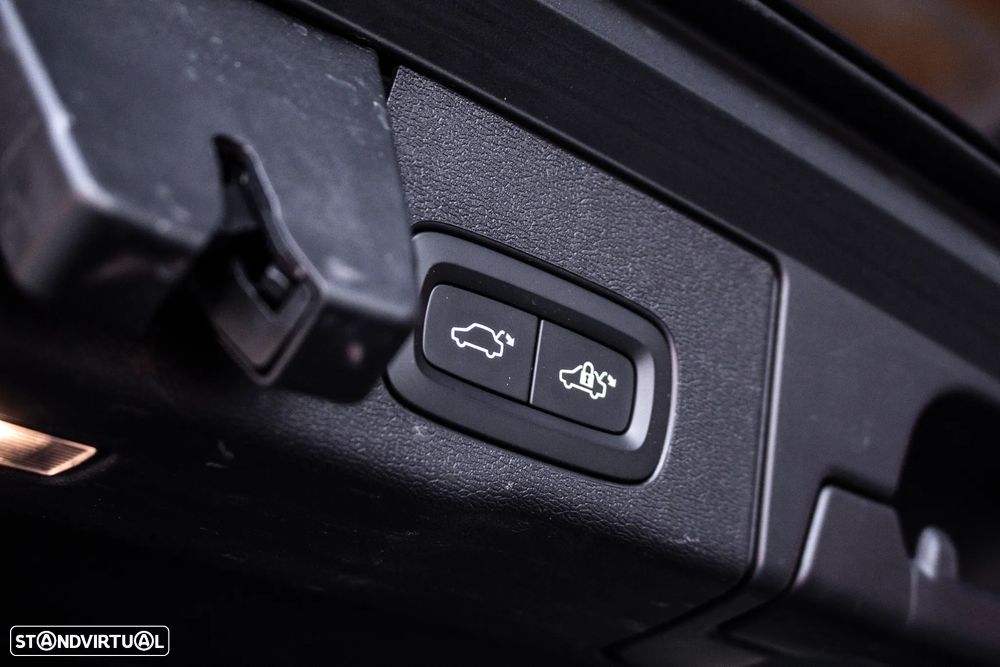 Volvo XC 60 2.0 T8 PHEV Inscription Expression AWD - 30