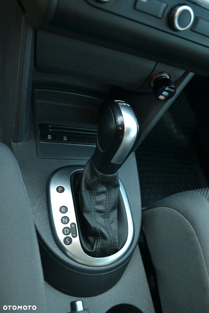 Volkswagen Touran - 14