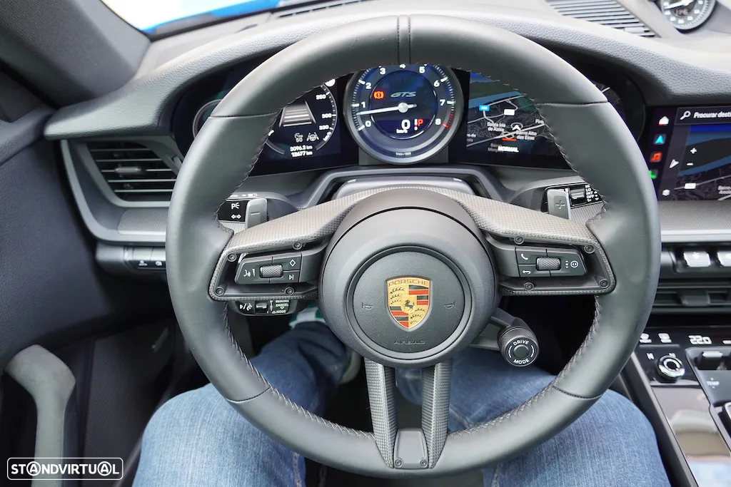 Porsche 911 (992) Carrera 4 GTS PDK - 32