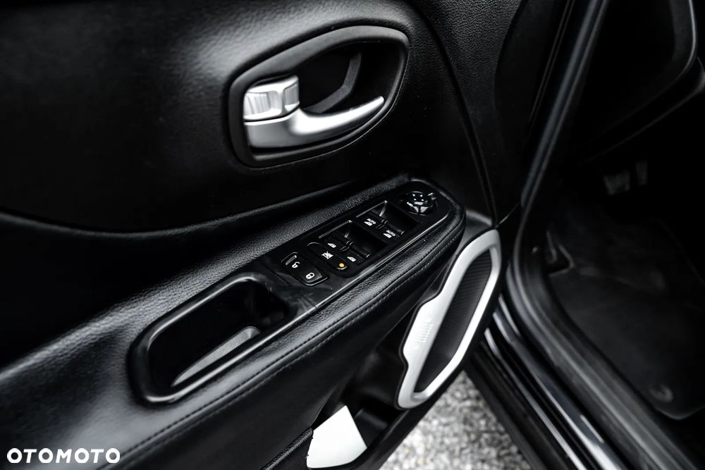 Jeep Renegade 2.0 MultiJet Active Drive Low Automatik Limited - 20