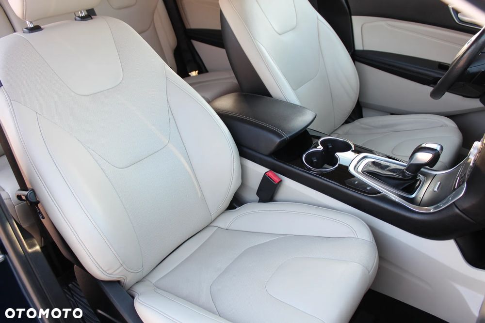 Ford Edge 2.0 EcoBlue Bi-Turbo 4x4 ST-LINE - 24