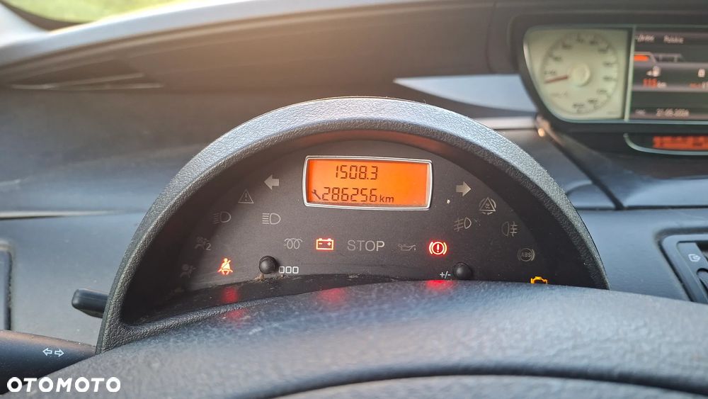 Citroën C8 2.0 HDi Exclusive - 12