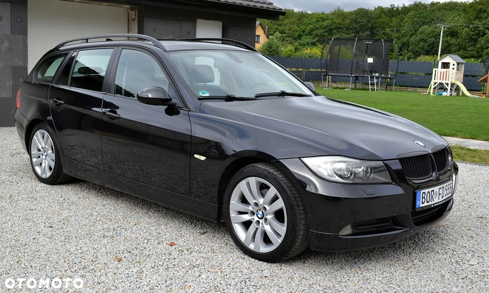 BMW Seria 3 320d DPF - 1