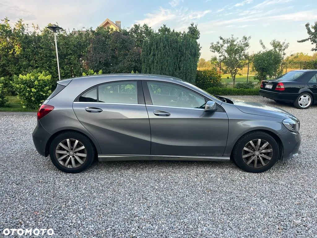 Mercedes-Benz Klasa A 180 (BlueEFFICIENCY) 7G-DCT - 5