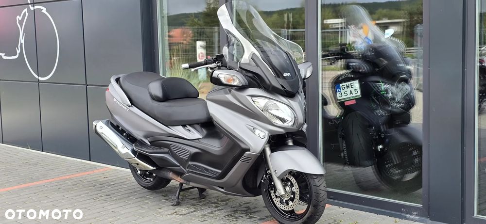 Suzuki Burgman - 6
