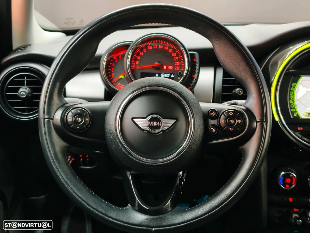 MINI 5 Portas Cooper D - 24