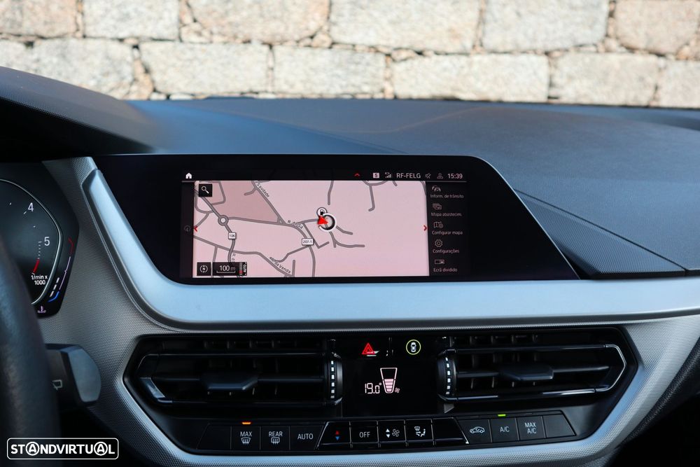 BMW 116 d Corporate Edition Auto - 32