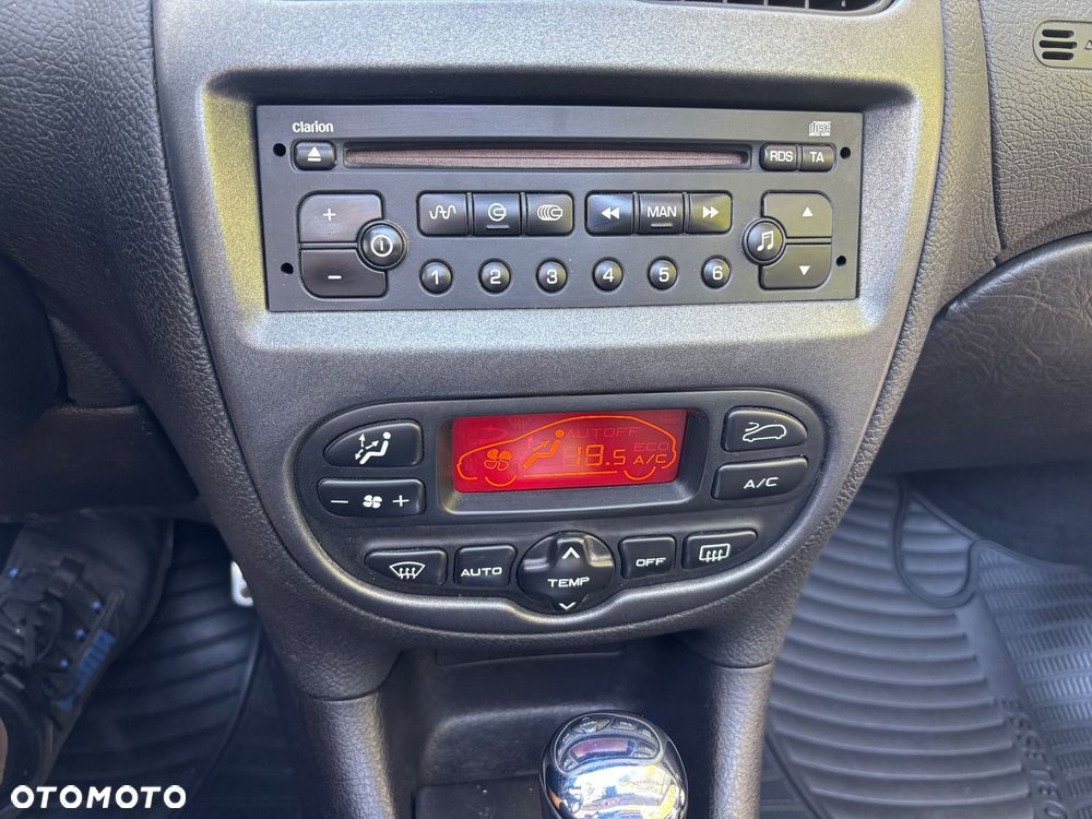 Peugeot 206 CC 1.6 - 13