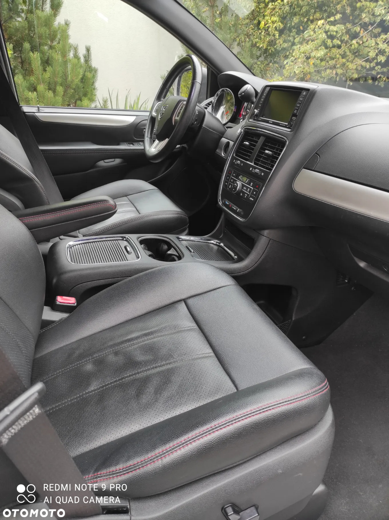 Dodge Grand Caravan - 16