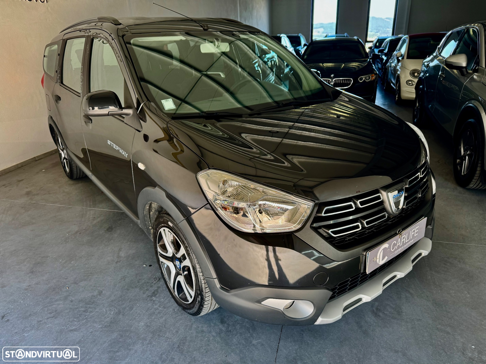 Dacia Lodgy 1.3 TCe Stepway 7L - 24