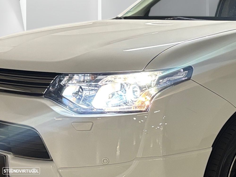 Mitsubishi Outlander - 15