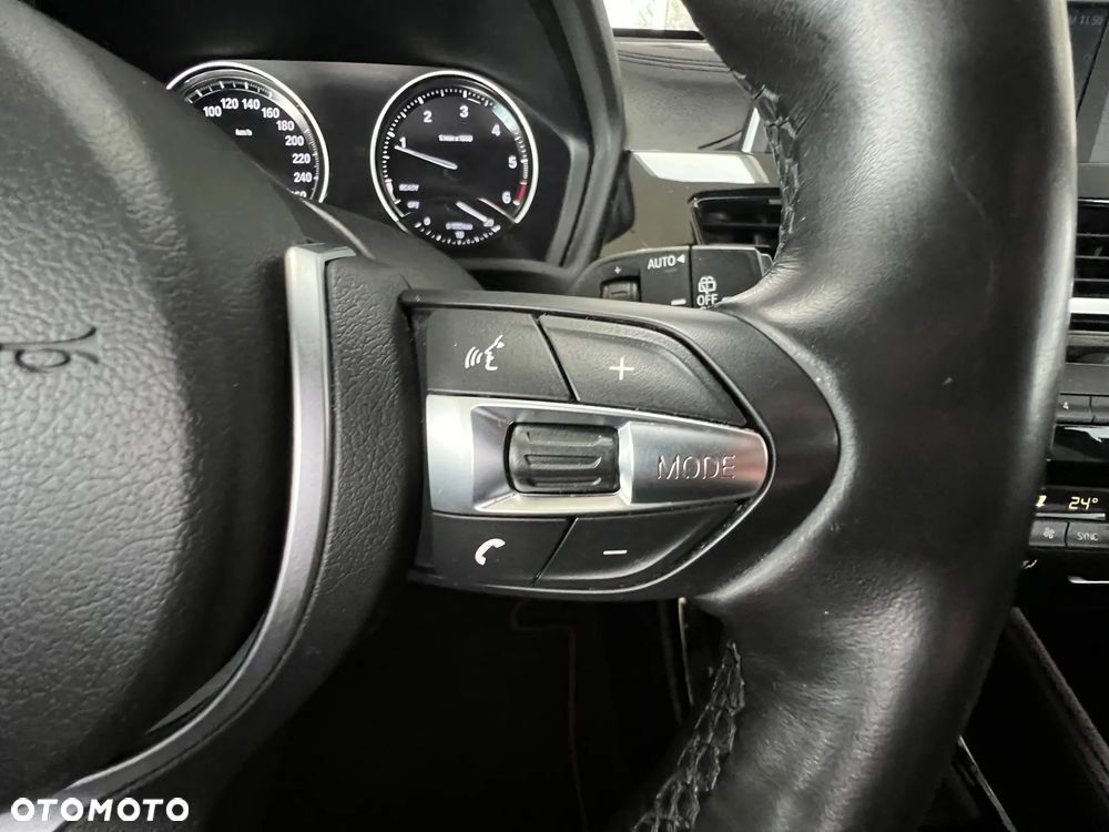 BMW X1 sDrive18d Sport Line - 22