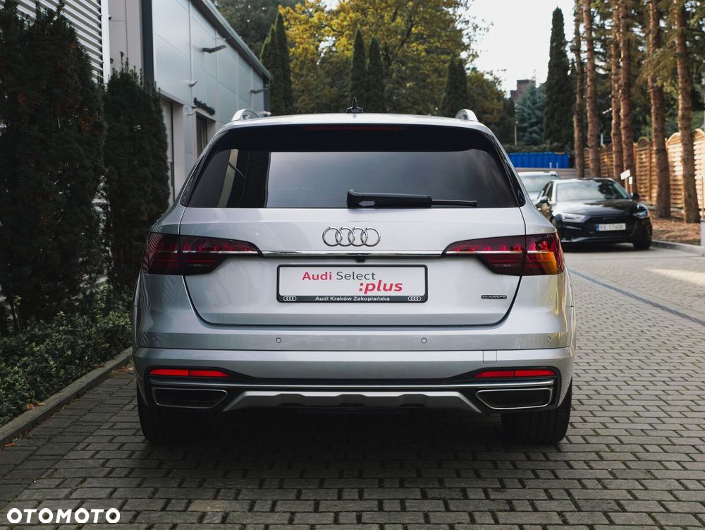 Audi A4 Allroad - 12