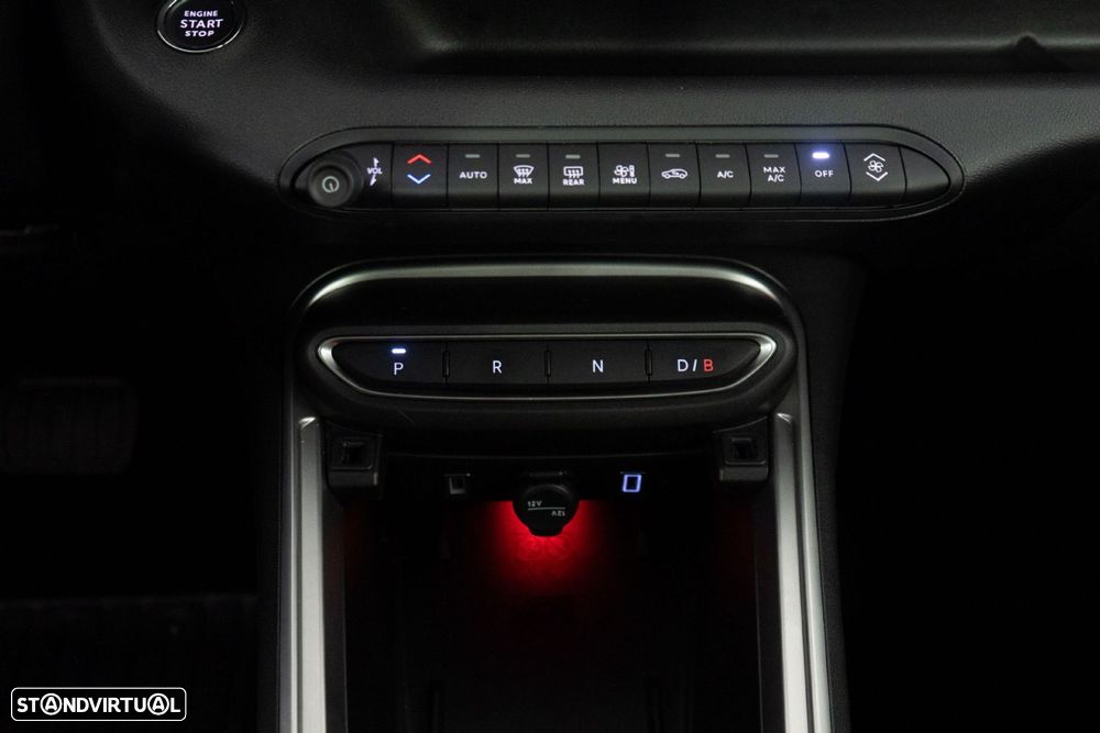 Jeep Avenger 54 kWh Summit - 28