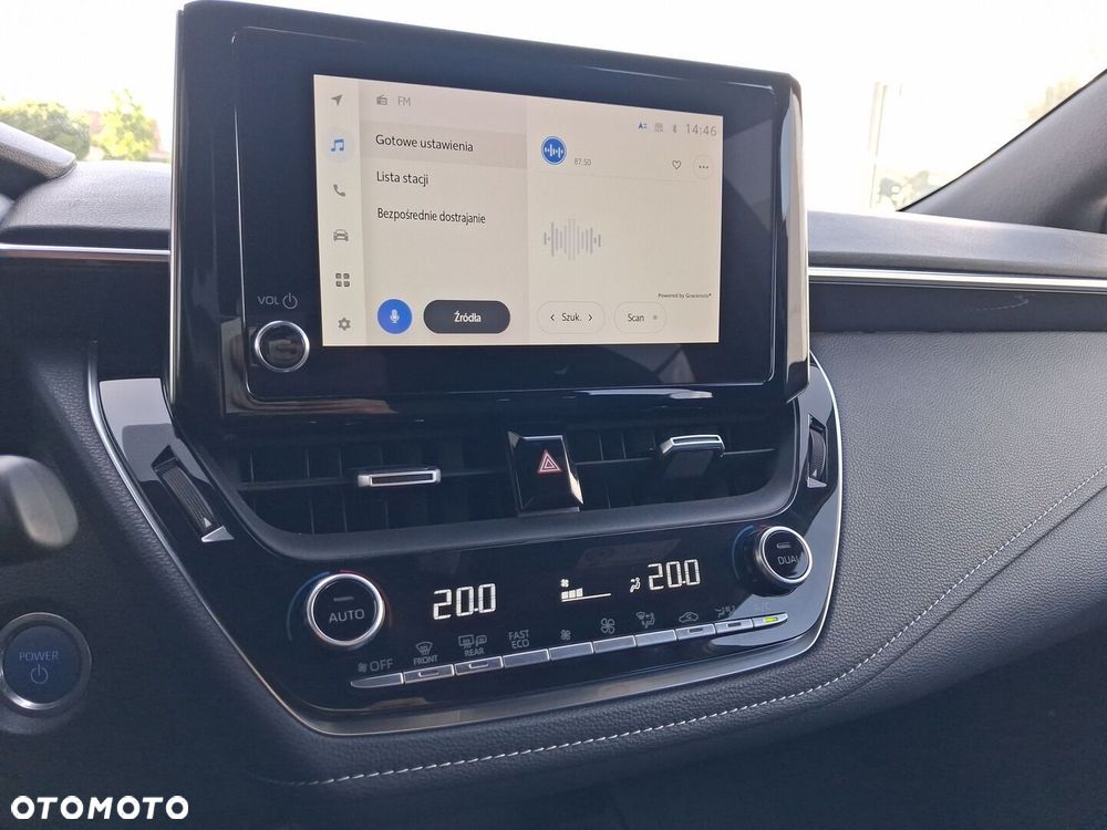 Toyota Corolla 1.8 Hybrid Comfort - 23