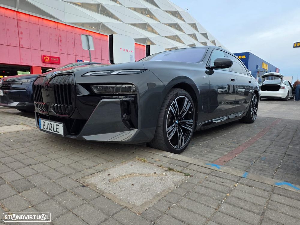 BMW i7 xDrive60 Pack Desportivo M Pro - 7