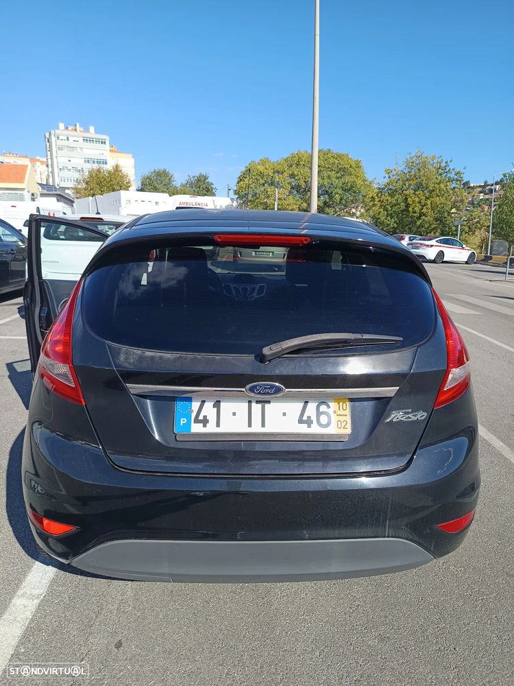 Ford Fiesta - 10