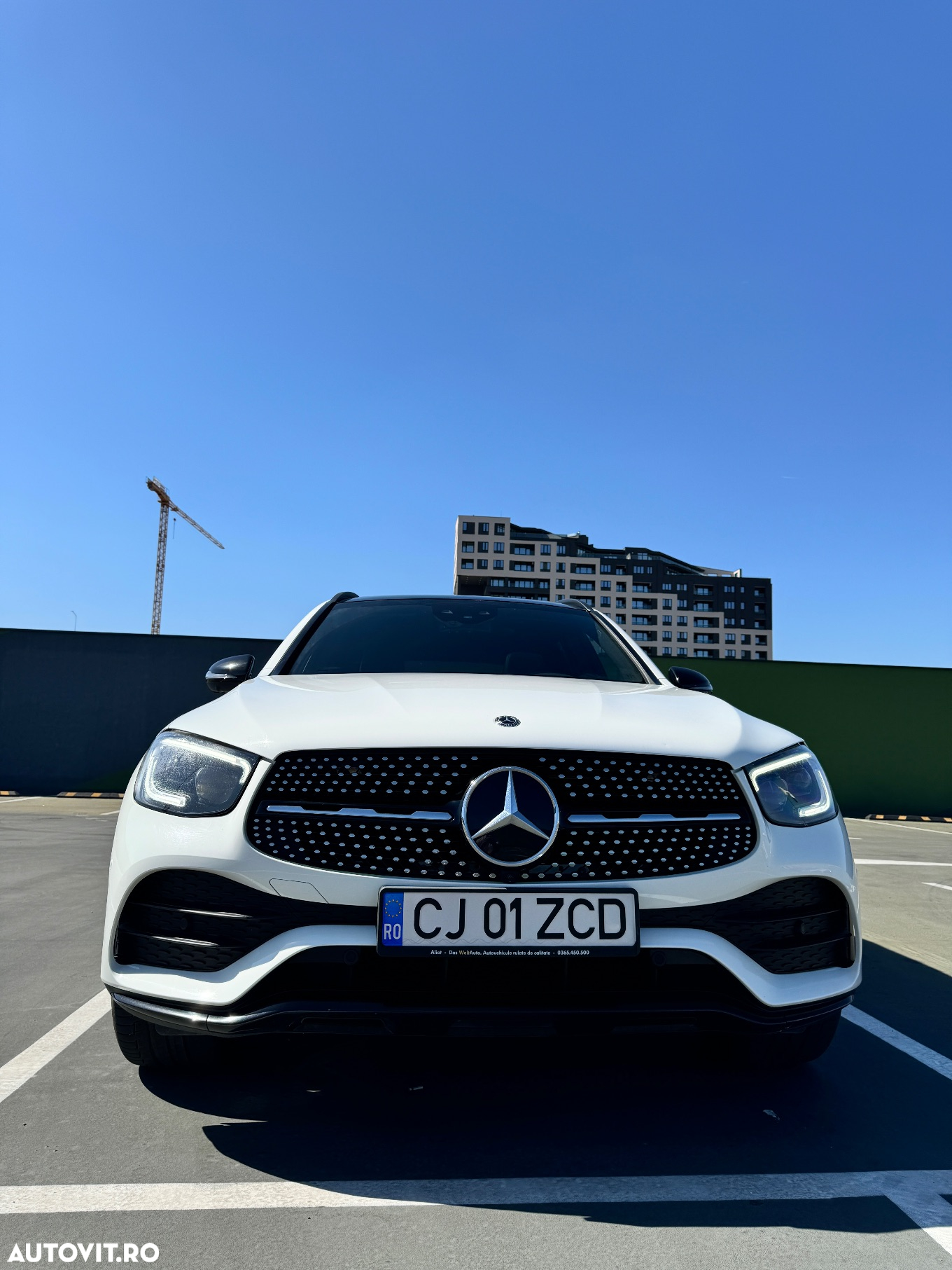 Mercedes-Benz GLC 300 d 4Matic 9G-TRONIC AMG Line Plus - 31