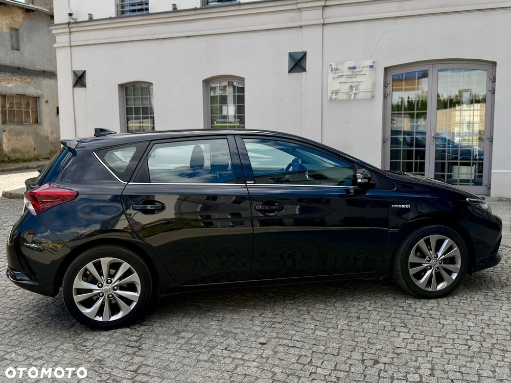 Toyota Auris - 4