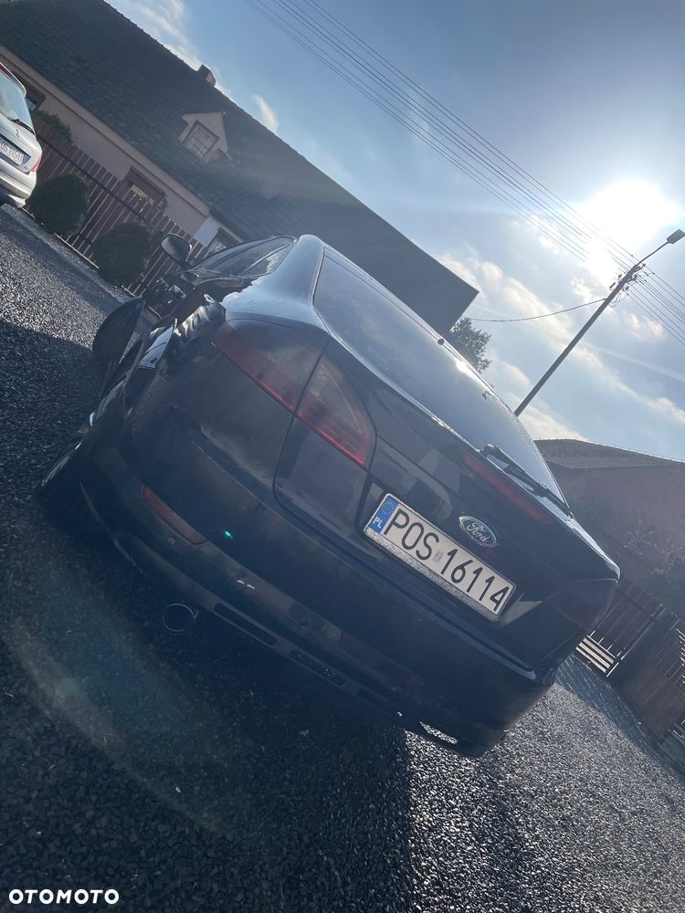 Ford Mondeo 2.0 TDCi Titanium - 3