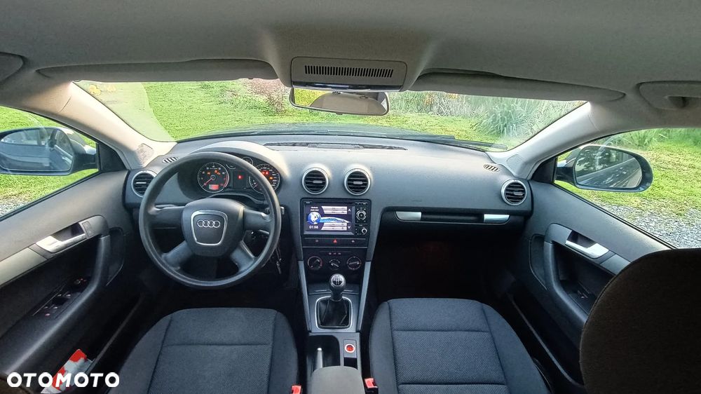 Audi A3 Sportback 1.6 Attraction - 16