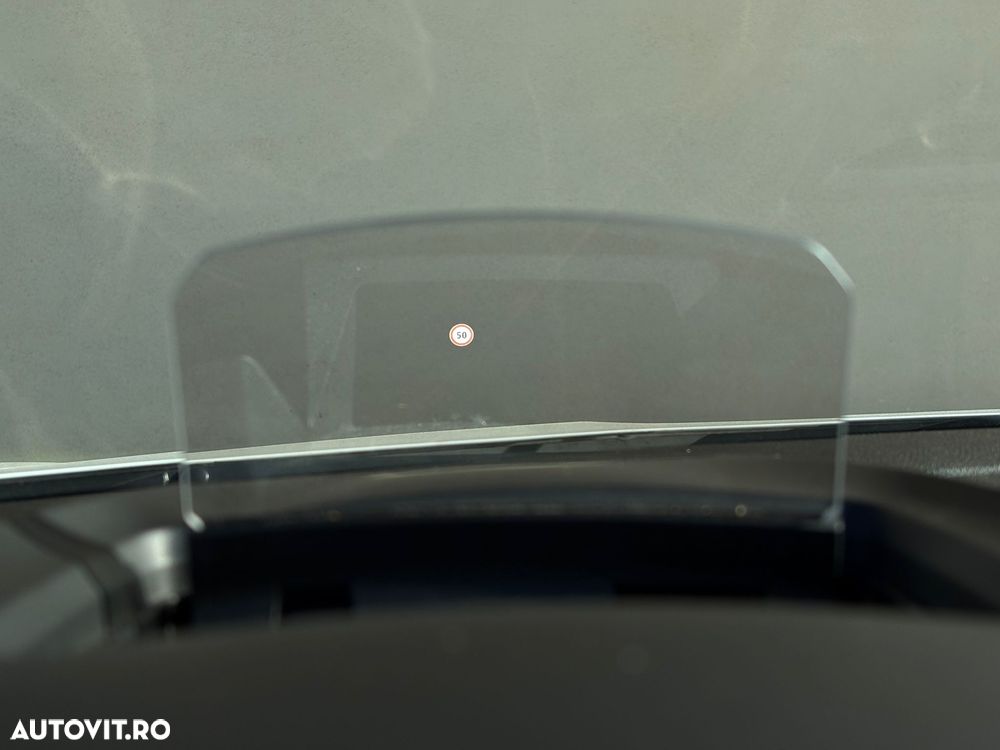 Renault Megane TCe 140 GPF INTENS - 14