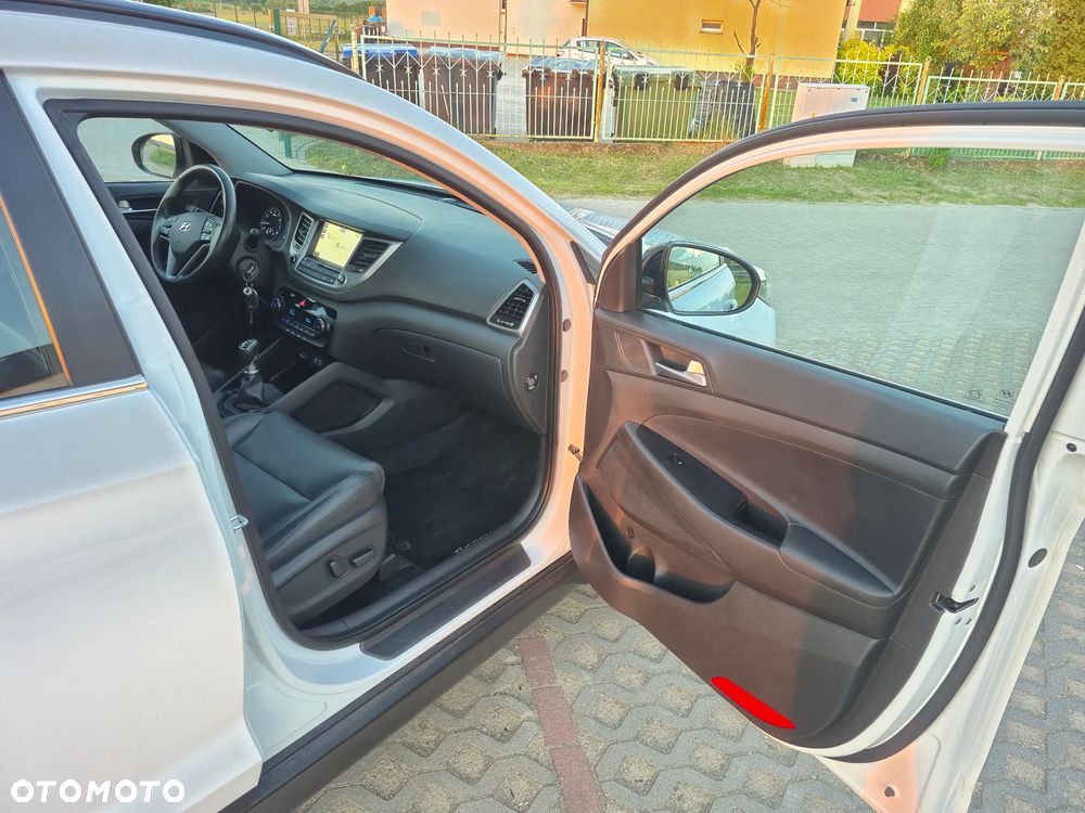 Hyundai Tucson 1.6 GDi Style 2WD - 24