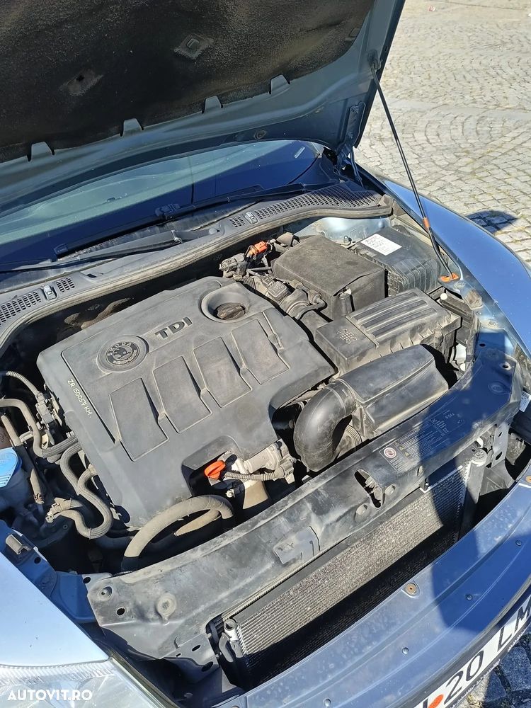 Skoda Octavia 1.6 TDI Ambiente - 2