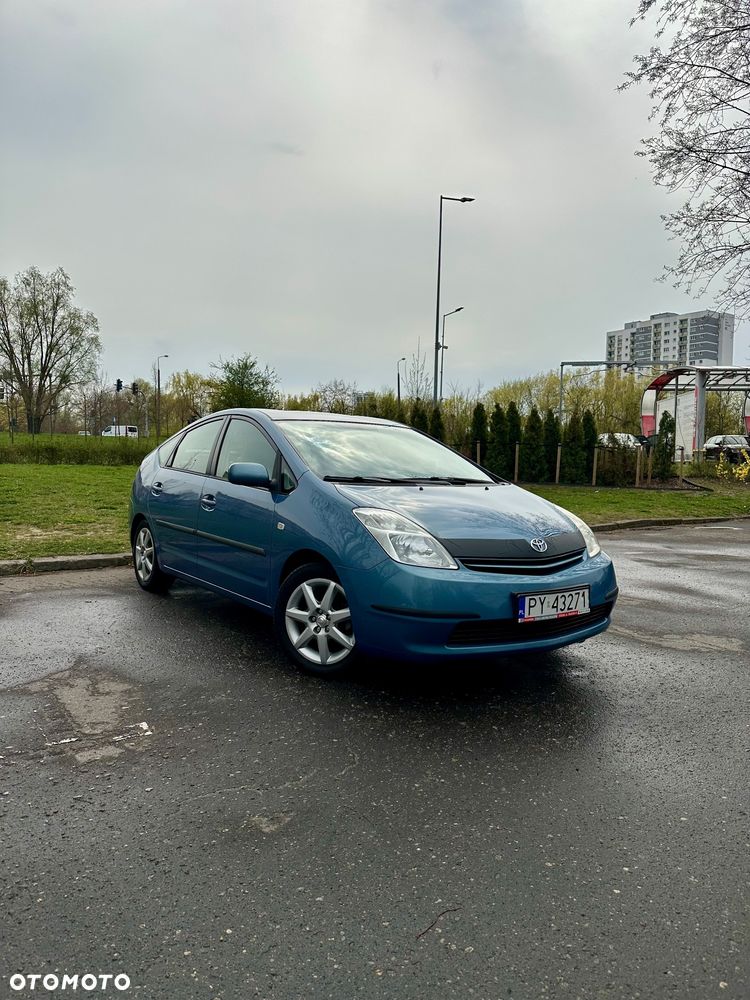 Toyota Prius 1.5 VVT-i Sol - 1