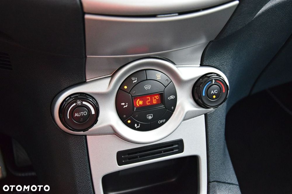 Ford Fiesta - 9