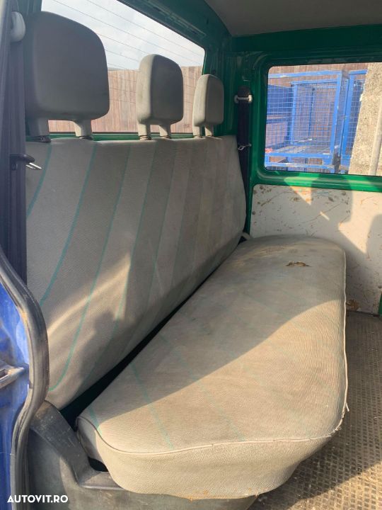 Dezmembrez Volkswagen T4 Syncro 2.4, 4x4, anul 1998 - 3