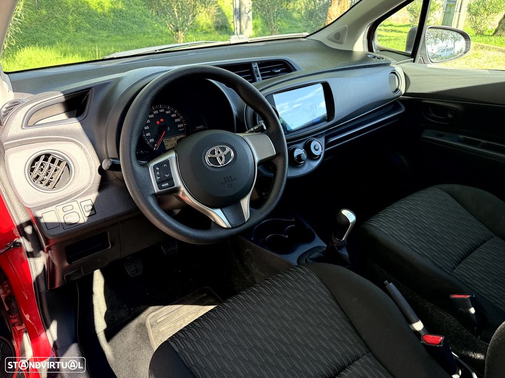 Toyota Yaris 1.0 VVT-i High Pack+NAVI - 27
