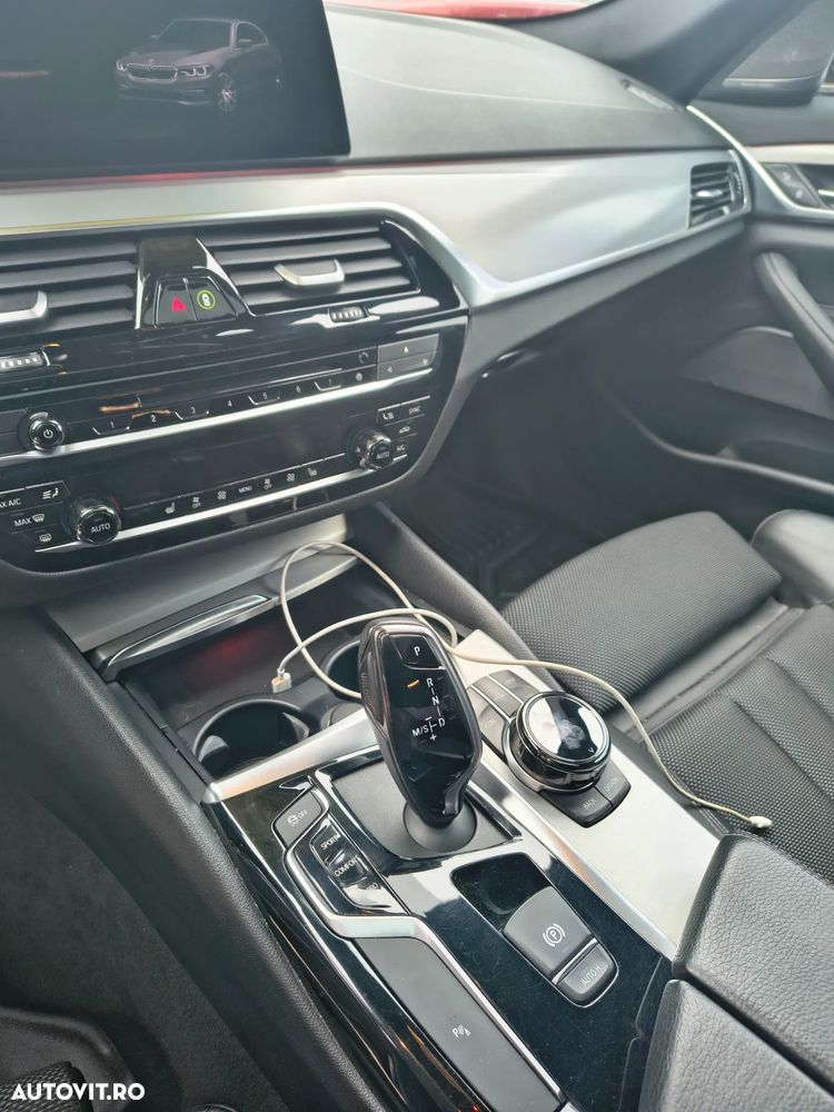 BMW Seria 5 520d xDrive AT - 7