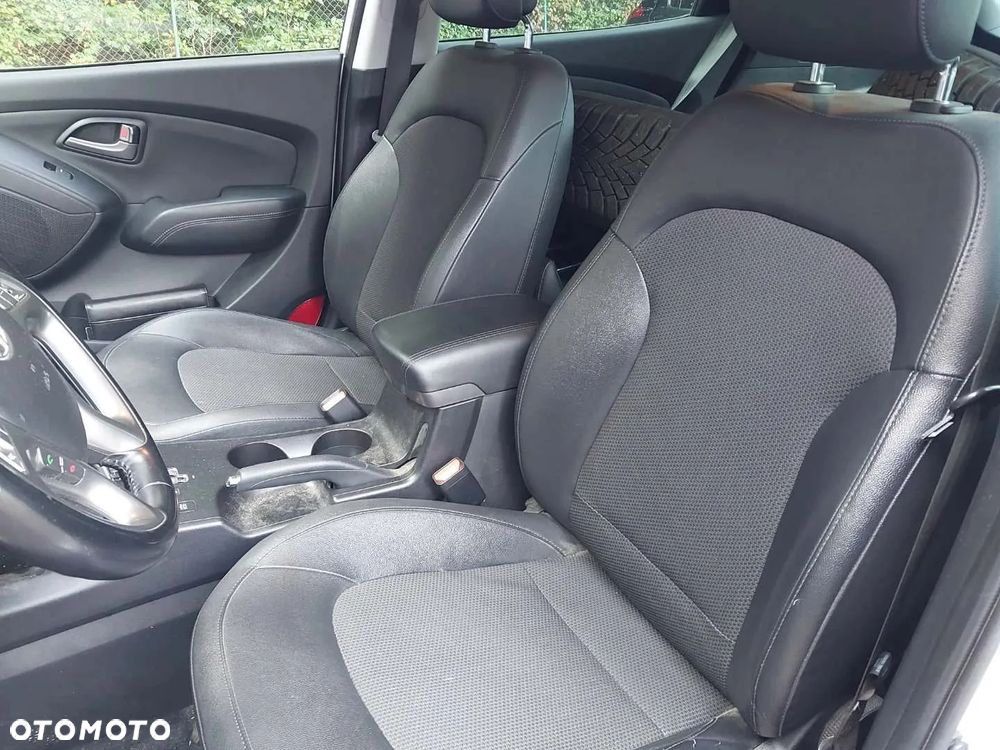 Hyundai ix35 - 15