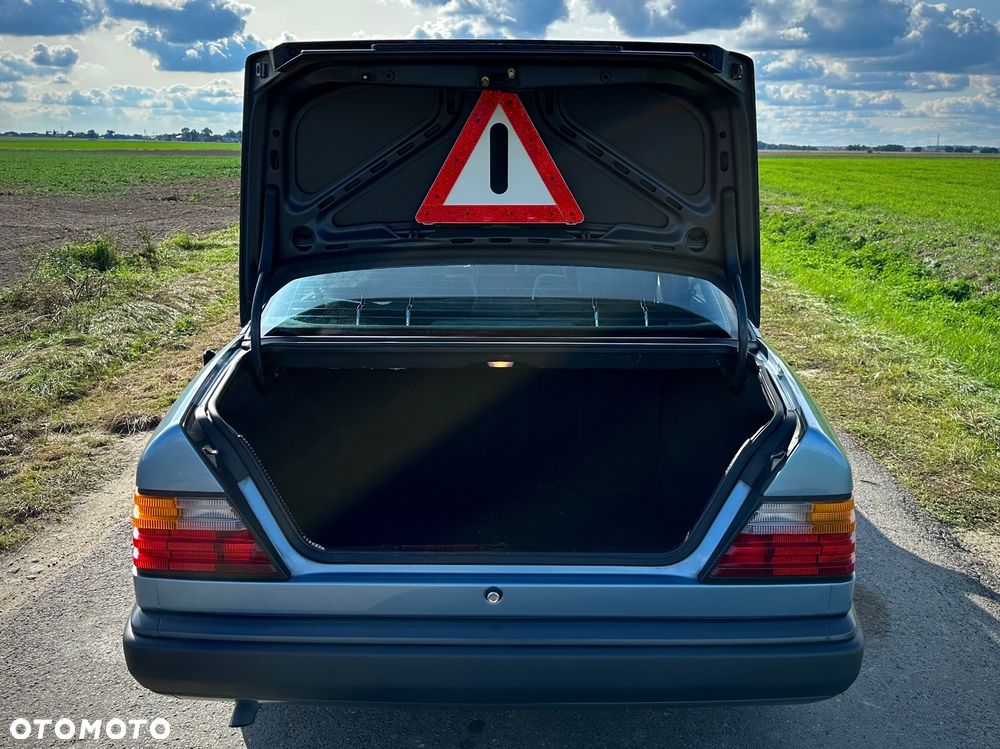Mercedes-Benz W124 (1984-1993) - 6