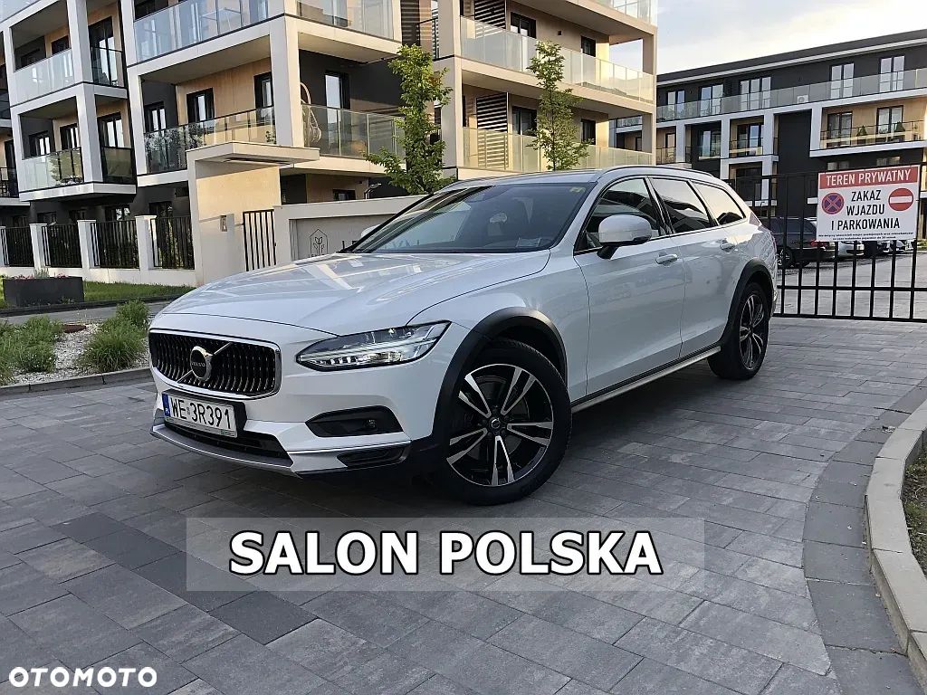 Volvo V90 Cross Country - 1