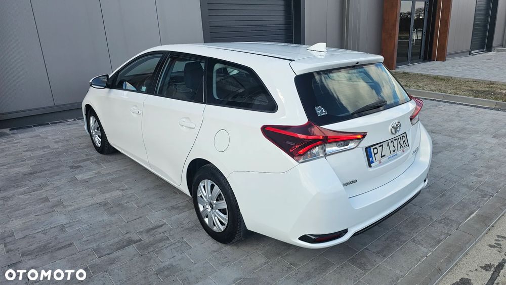 Toyota Auris 1.33 VVT-i Active - 3