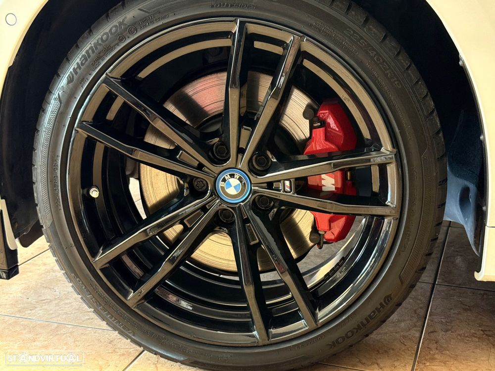 BMW 330 e Pack Desportivo M Auto - 5