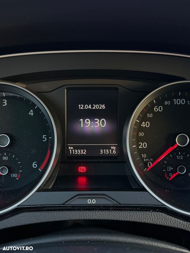 Volkswagen Passat 2.0 TDI Trendline - 19