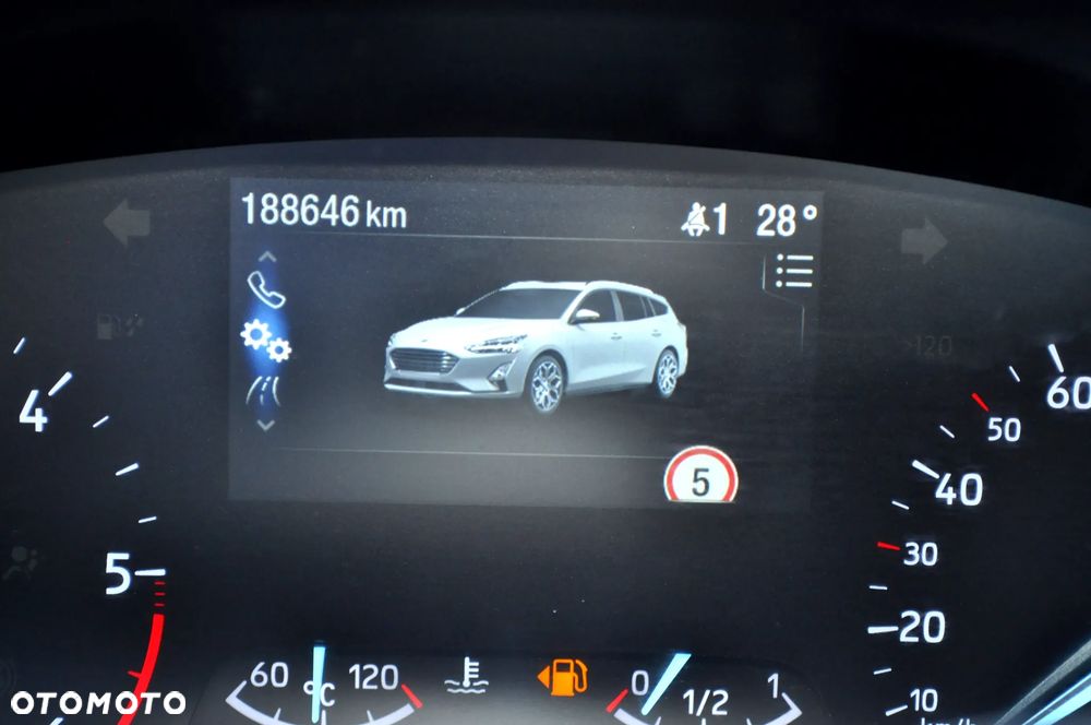 Ford Focus - 39