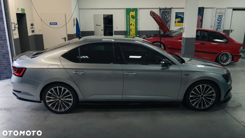 Skoda Superb 2.0 TSI 4x4 L&K DSG - 14