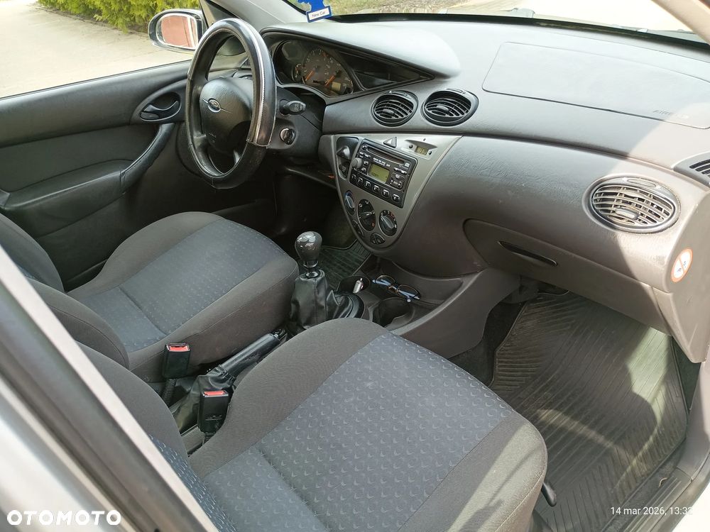 Ford Focus 1.8 TDCi Comfort - 9