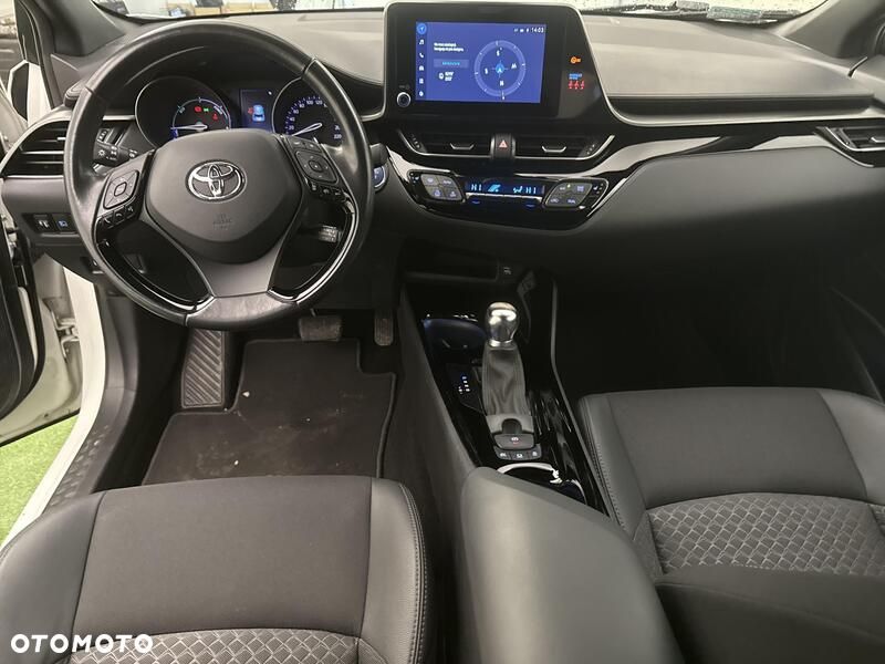 Toyota C-HR - 21