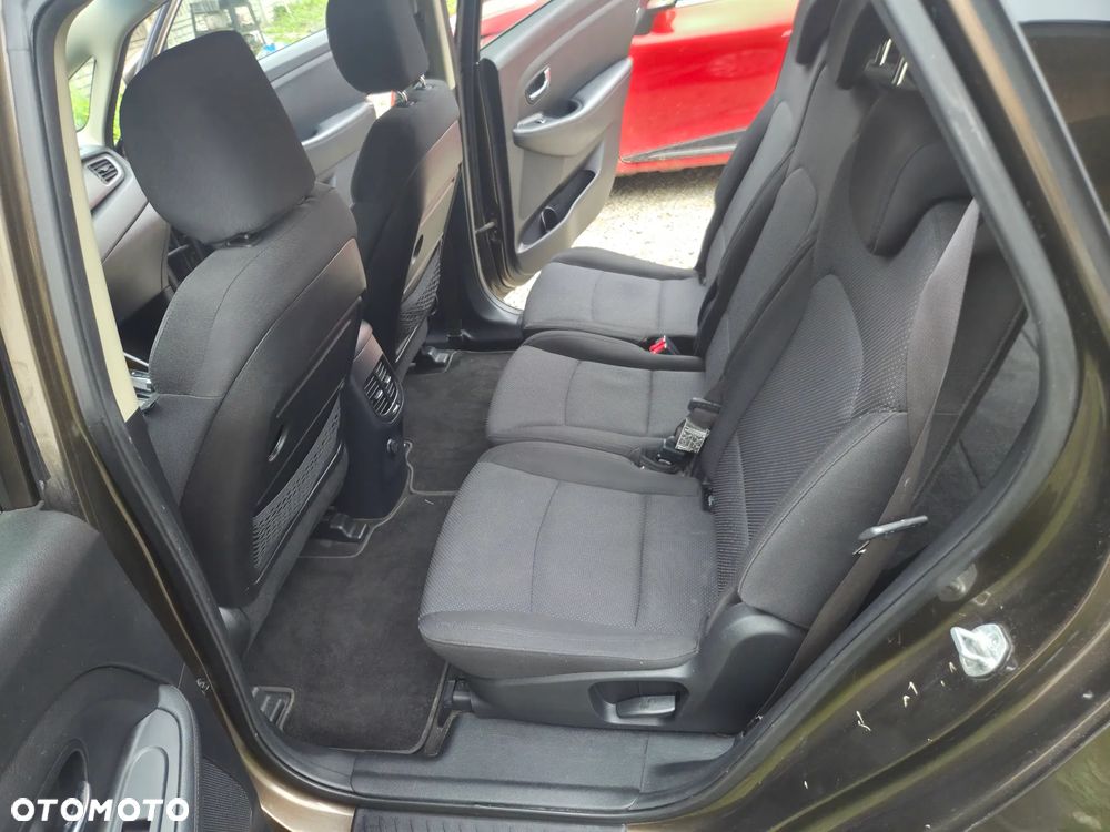 Kia Carens 1.7 CRDi L - 34