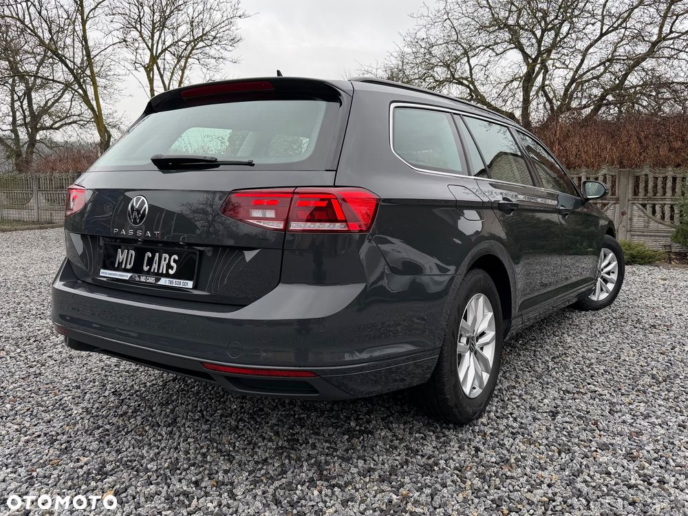 Volkswagen Passat 2.0 TDI EVO Business DSG - 2