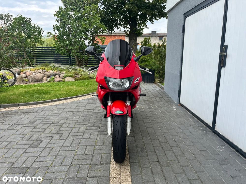 Honda VTR - 9