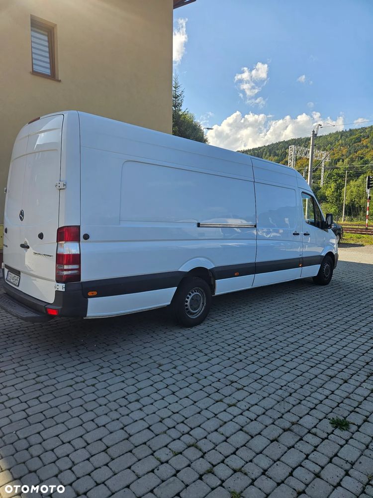 Mercedes-Benz Sprinter 319 - 3
