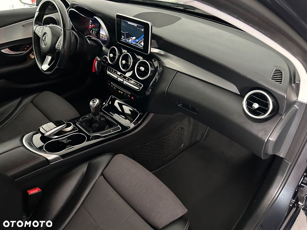 Mercedes-Benz Klasa C 200 (BlueTEC) d T Exclusive - 27