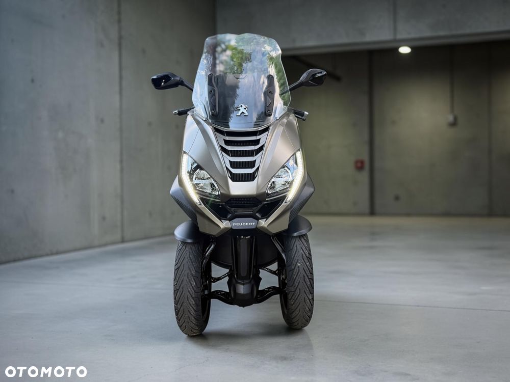 Peugeot Metropolis - 10