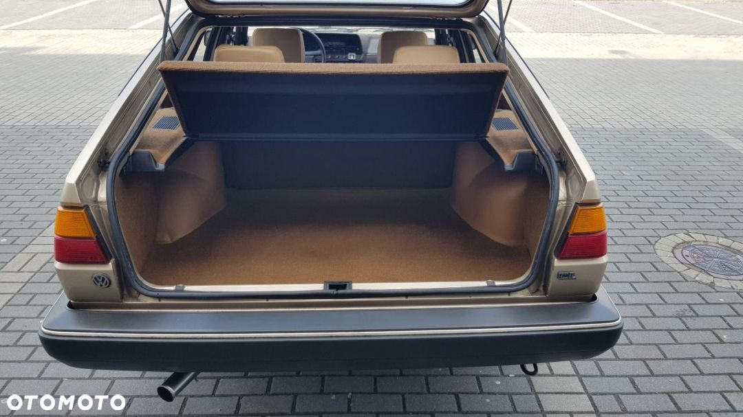 Volkswagen Passat 1.6 / 1.6 C D - 26